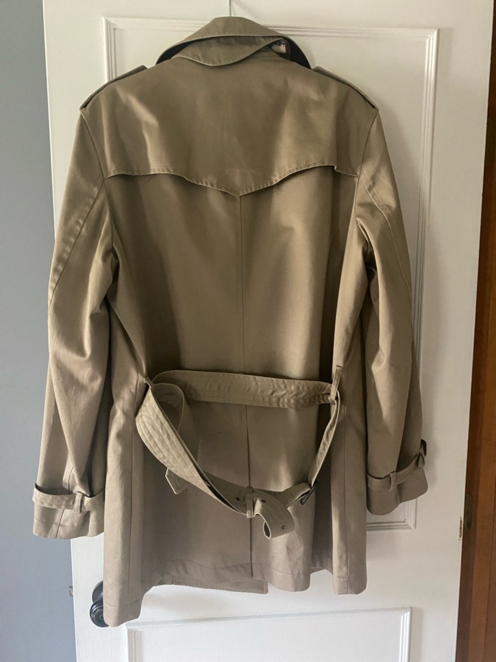 Banana Republic Khaki Trench Coat with Belt and removable liner - Picture 2 of 4